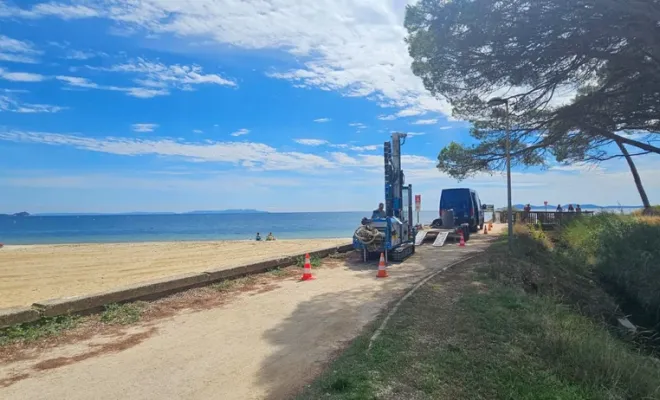 Études géotechniques, diagnostic sol et stabilité terrain à la plage de la Londe-les-Maures dans le Var, Cuers, E2S-FP